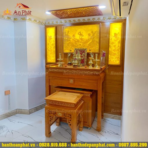 Mẫu bàn thờ gia tiên kết hợp tranh trúc chỉ trang trọng