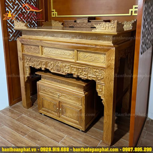 Tủ thờ gỗ sồi đẹp kèm vách ngăn