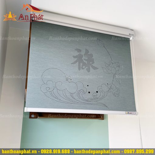 Mẫu trang thờ đẹp kết hợp rèm vải che hiện đại