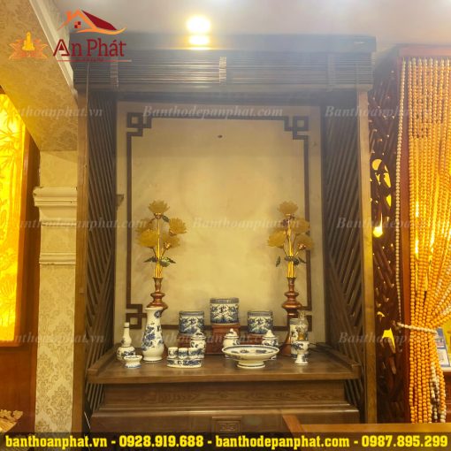 Rèm nan gỗ che bàn thờ đẹp trang trọng