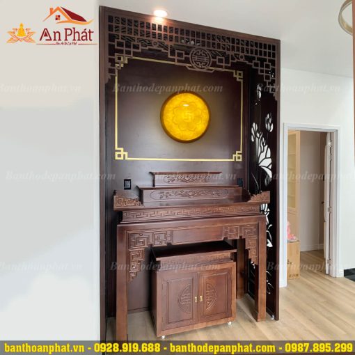 Tủ thờ tam cấp chạm khắc hoa sen