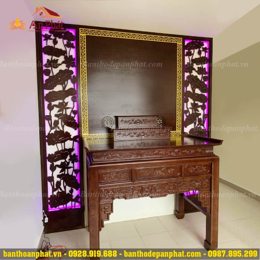 Bàn thờ tam cấp 3 tầng kết hợp vách ngăn cnc đèn led ấn tượng