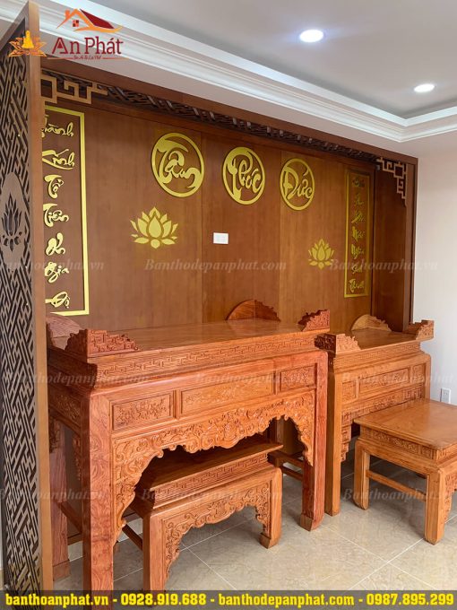 Thiết kế phòng thờ gỗ hương cao cấp đẹp