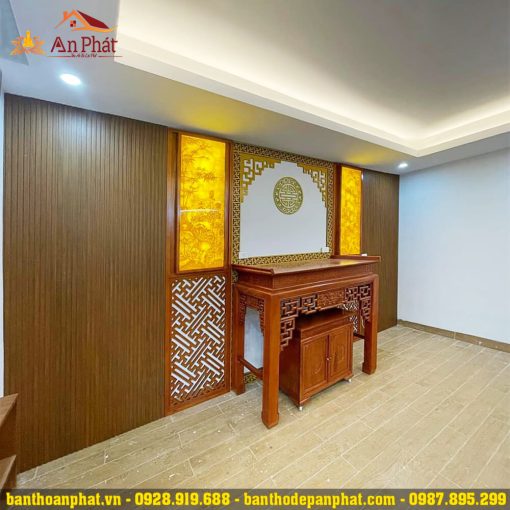 Tủ bàn thờ đẹp kết hợp với vách ngăn cnc, tranh trúc chỉ