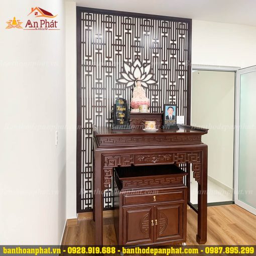 Mẫu tủ thờ Phật đục hoa sen gỗ sồi