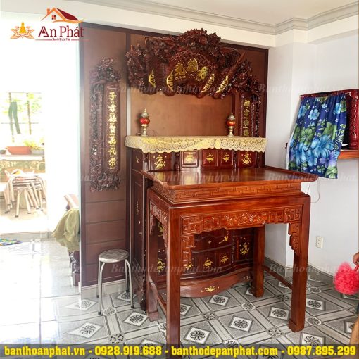 Cuốn thư câu đối lưu đức quang dát vàng CT3055