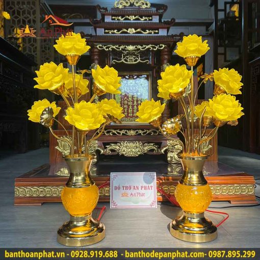 den tho cung mau hoa sen no ro than dong dt828 2 1