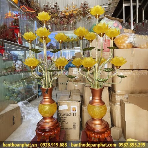 Mẫu đèn thờ hoa sen lưu ly 9 bông 3 tầng DT840