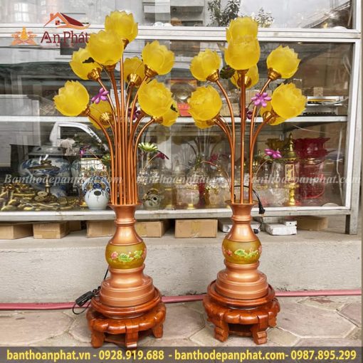 Mẫu đèn thờ hoa sen lưu ly 9 bông chớm nở DT839