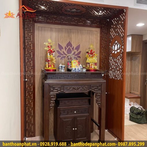 Mẫu tủ thờ đẹp kèm vách ngăn cnc trang trọng