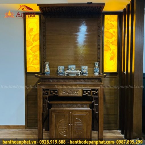Mẫu bàn thờ đứng đẹp kết hợp tranh trúc chỉ trang trọng