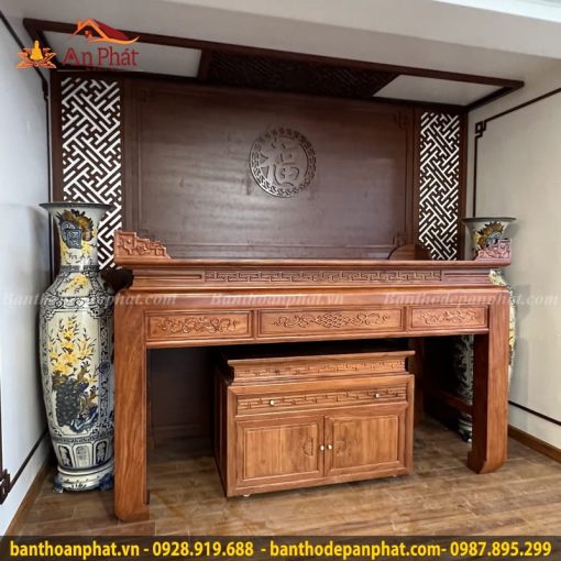 Phòng thờ gia tiên gỗ hương đá cao cấp KGT366