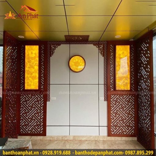 Vách bàn thờ chạm khắc tinh xảo VN269