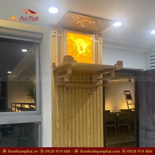 Trang thờ treo tường hiện đại đơn giản