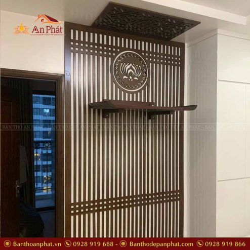 Trang thờ treo tường bằng gỗ hiện đại
