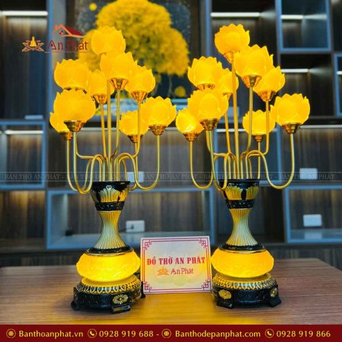 den trang tri ban tho bong luu ly than den dt1037 3