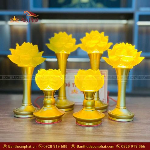 den trang tri ban tho luu ly 1 bong than vang dt1038 2