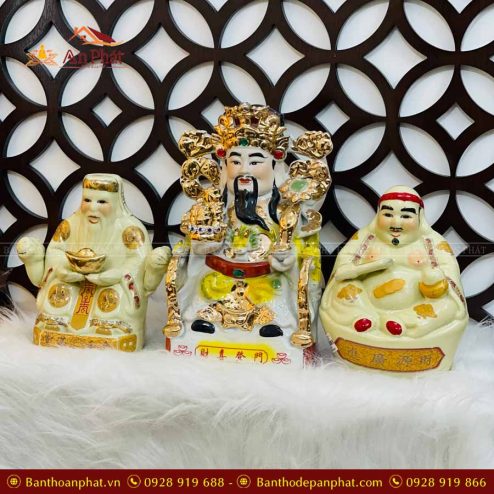 tuong than tai tho dia bo 3 ong su bat trang t072 4