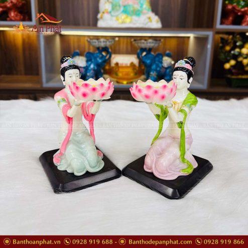 Cô Tiên Quỳ Chầu Dâng Nến VP0065