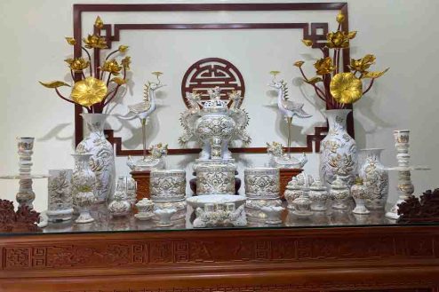Bộ Đồ Thờ Gia Tiên Men Ngọc Trắng Đắp Nổi Vẽ Vàng Cao Cấp GS1064